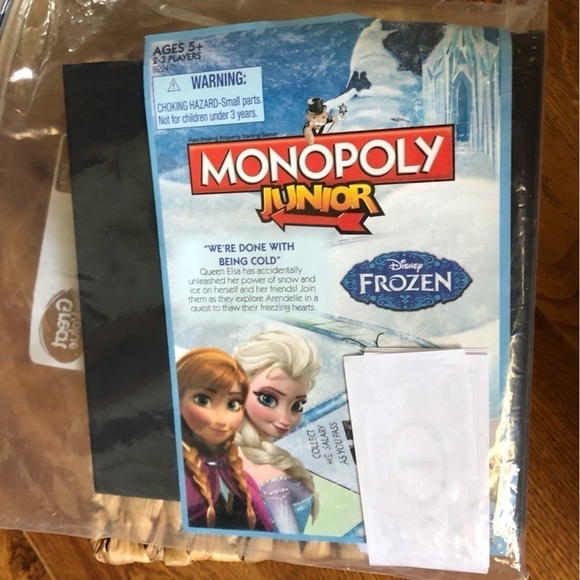 Monopoly Junior Disney Frozen edition board game - Picture 1 of 2